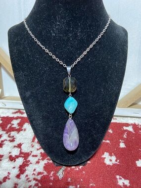 NY Silver Tone Chain Necklace with Amethyst and Bead Drop Pendant